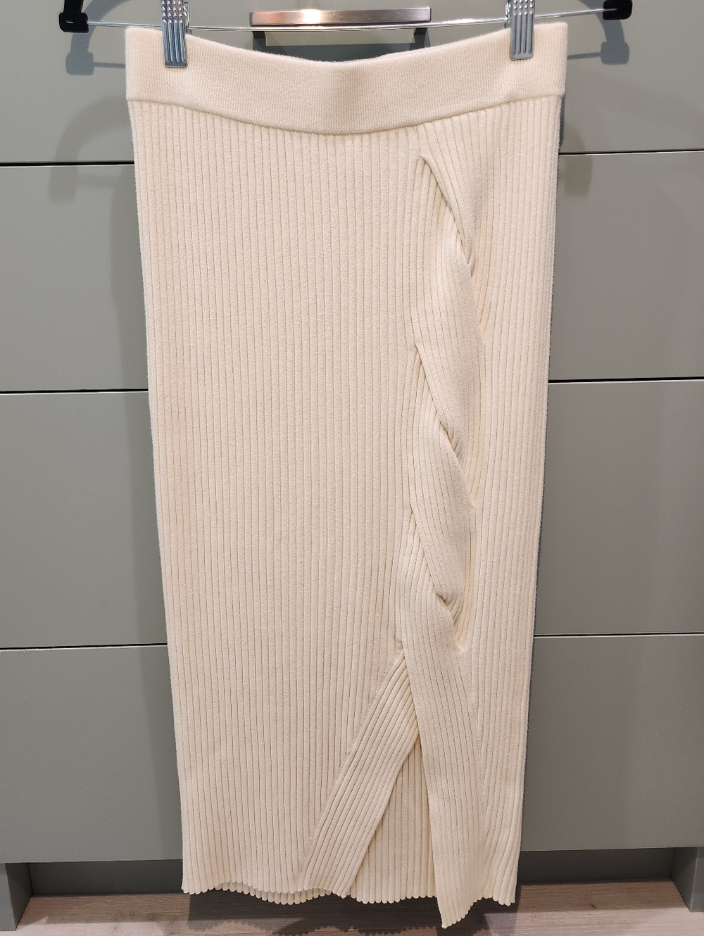 Maeve By Anthropologie Cream Ribbed Midi Skirt with Side Twist and Slit - Picture 6 of 6